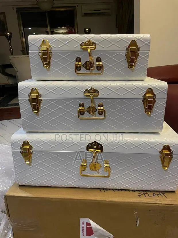 Engagement Dowry Trunk Set Rent Or Buy · Photo 1