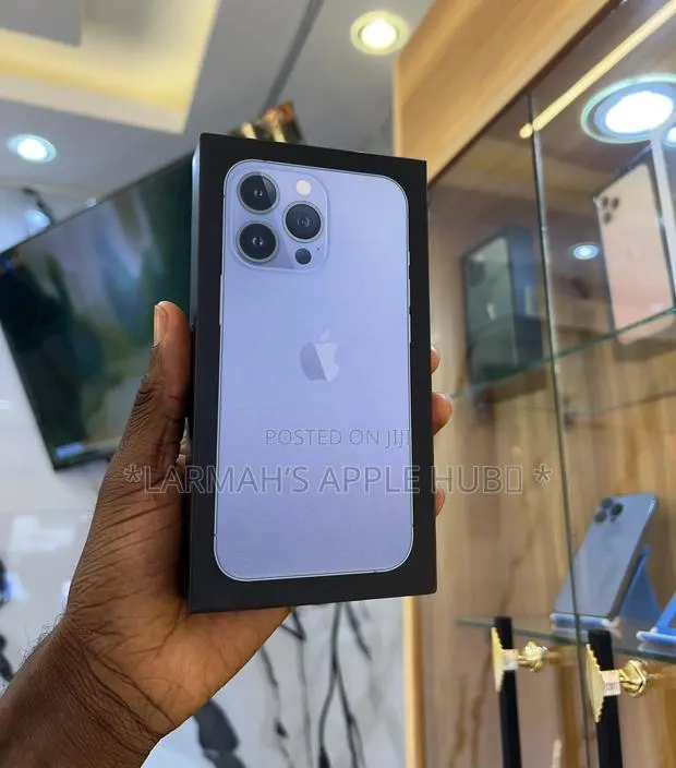 New Apple iPhone 13 Pro 128 GB Blue · Photo 1