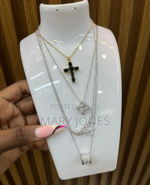 Trendy Jewelry · Photo 1