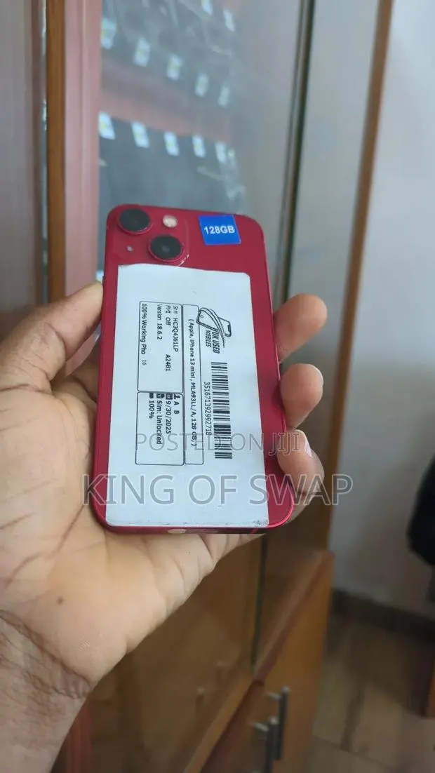 Apple iPhone 13 Mini 128 GB Red · Photo 1
