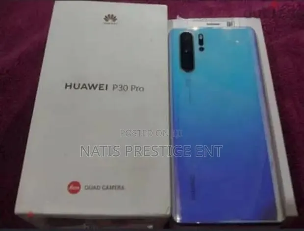 New Huawei P30 Pro 256 GB Blue · Photo 1
