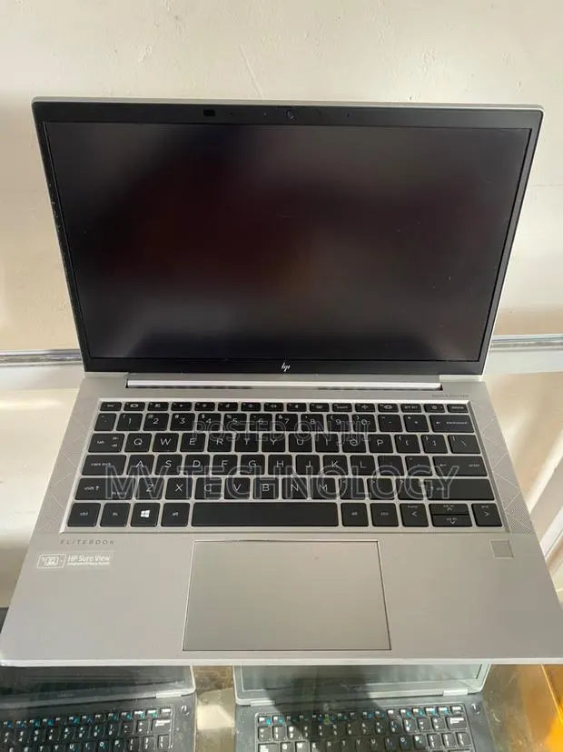 Laptop HP EliteBook 830 G7 16GB Intel Core i7 SSD 256GB · Photo 1