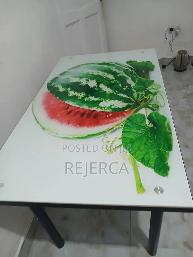 Beautiful Dinning Table · Photo 1