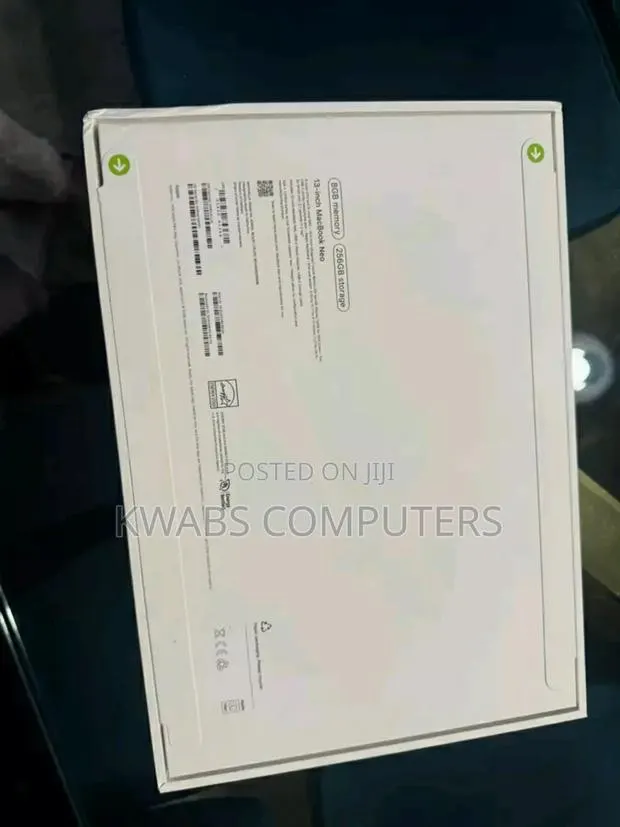 New Laptop Apple MacBook Neo 2026 8GB Apple M4 SSD 256GB · Photo 1