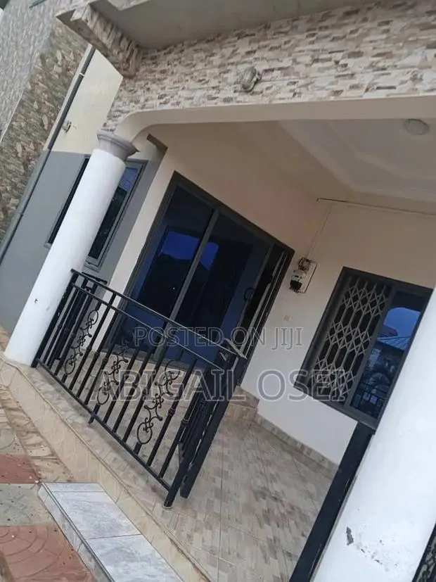5bdrm House in Tipper Junction, Accra Metropolitan for rent · Photo 1