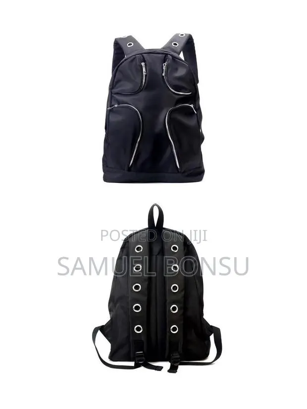 Goth Eyelet Curved Zipper Backpack · Photo 1