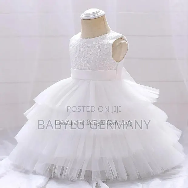 Stunning White Dress 3 to 6 Years Old · Photo 1