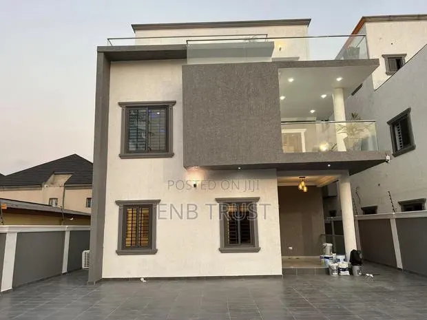 5bdrm House in Achimota for sale · Photo 1