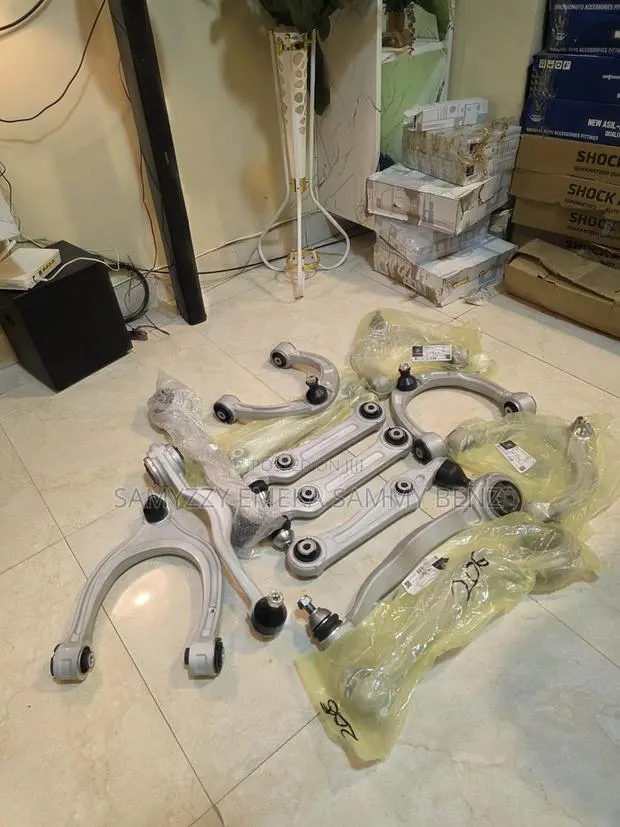 Front Upper Control Arm (Wishbone Style) Fit Brabus G-Class · Photo 1