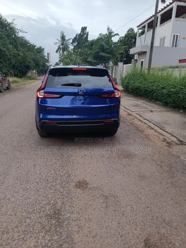Honda CR-V 2023 Blue · Photo 1