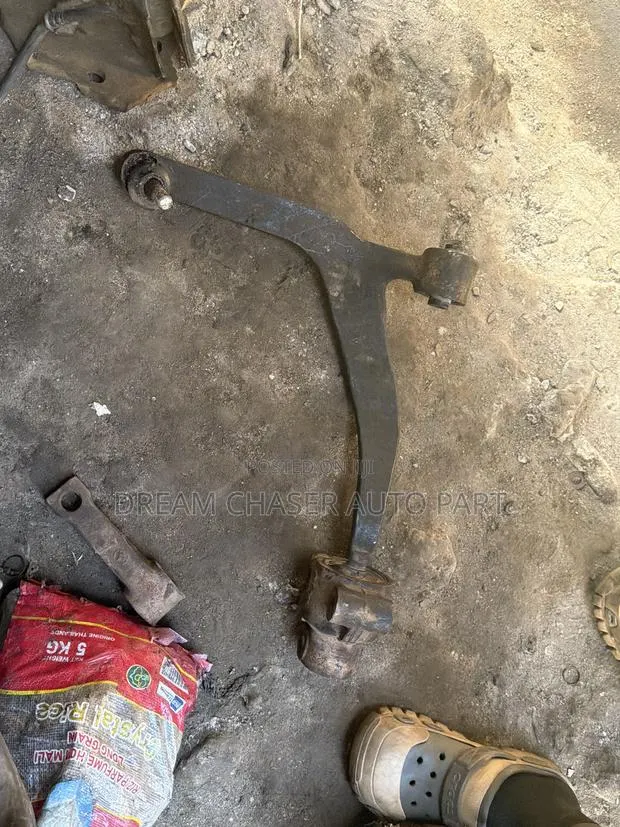 Infinite Fx 35 Eom Control Arm · Photo 1