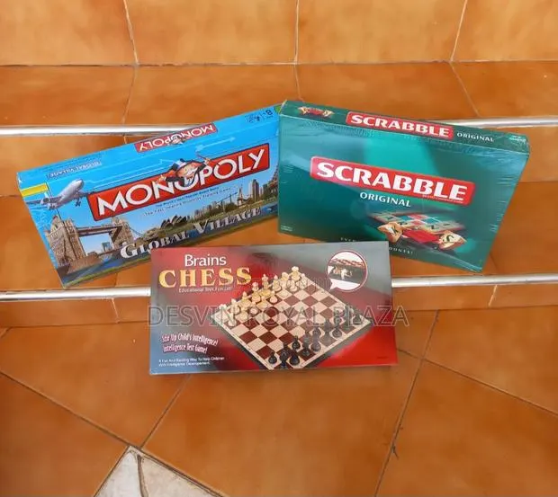 Monopoly Game + Scrabble + Chess · Photo 1