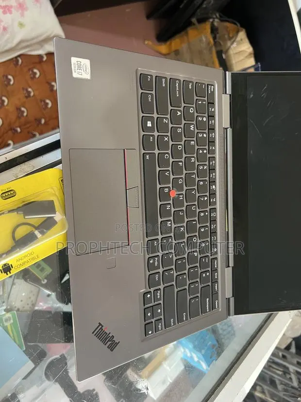 Laptop Lenovo ThinkPad X1 Yoga 16GB Intel Core i7 SSD 256GB · Photo 1