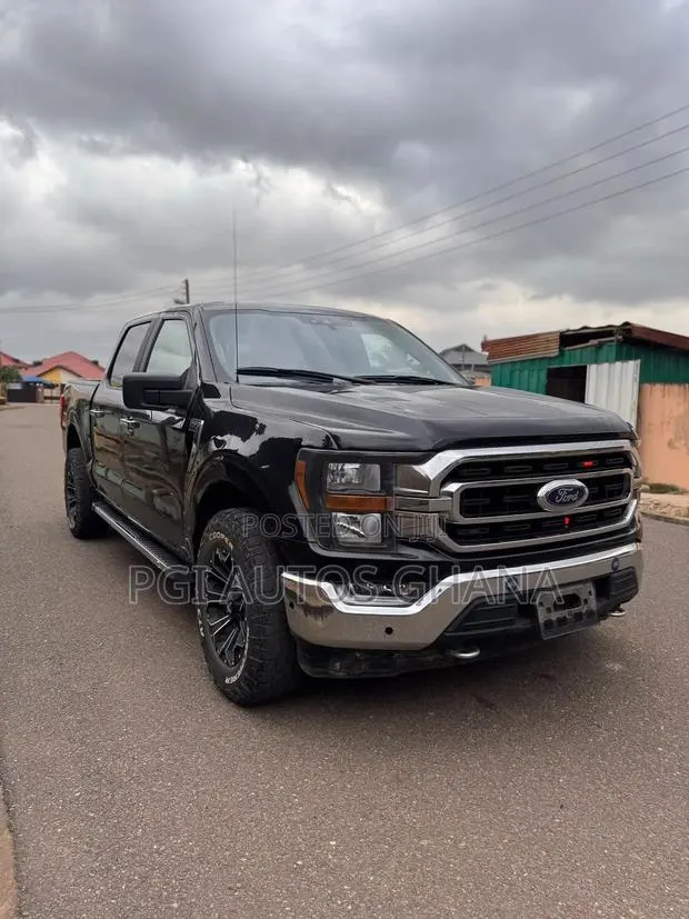 Ford F-150 XLT 2021 Black · Photo 1