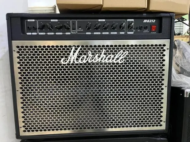 Marshall Mg212 Lead Combo Amp With Effect S · Photo 1