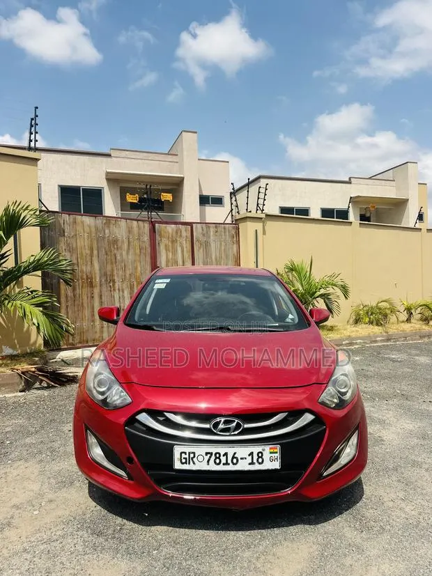 Hyundai Elantra GT 2013 Red · Photo 1