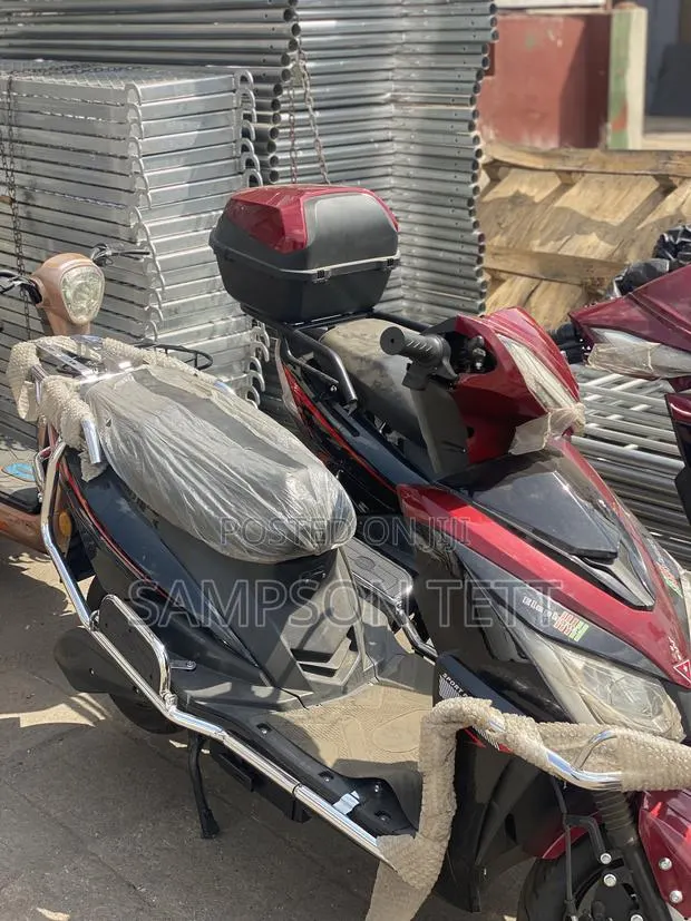 New Bajaj 2026 Black · Photo 1