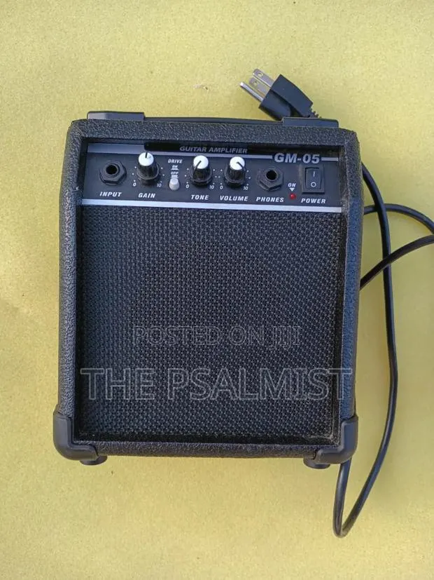 G.M Mini - 05 Guitar Combo · Photo 1