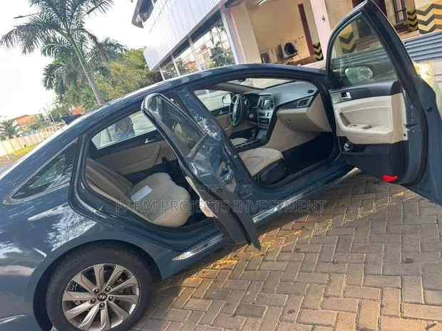 Hyundai Sonata Sport 4dr Sedan (2.4L 4cyl 6A) 2015 Blue · Photo 1