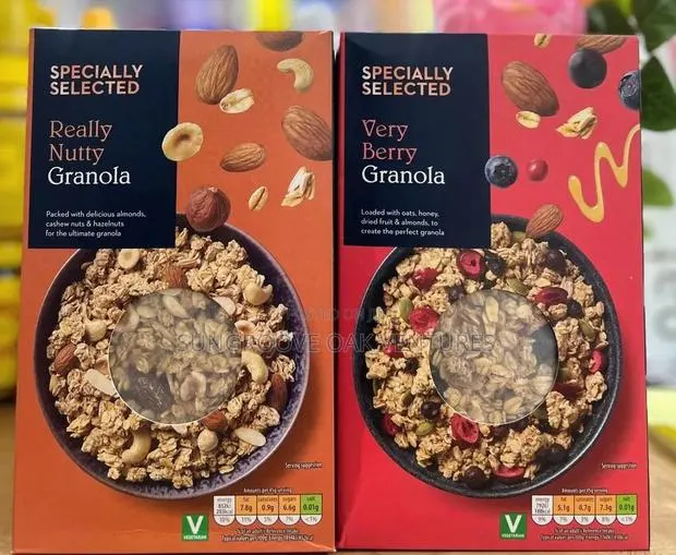 Specially Selected Granola · Photo 2