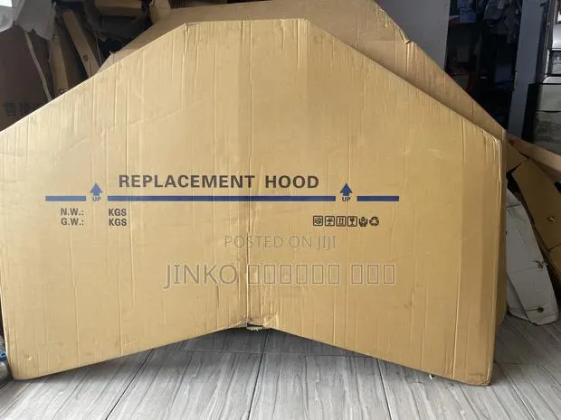 Toyota RAV4 2013-2018 Hood/Bonnet · Photo 1