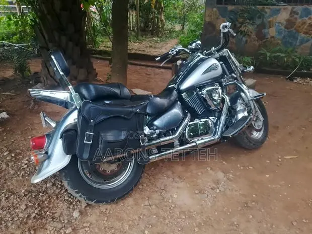 Suzuki Intruder 2003 Gray · Photo 1