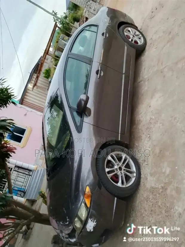 Honda Civic 2011 Beige · Photo 1
