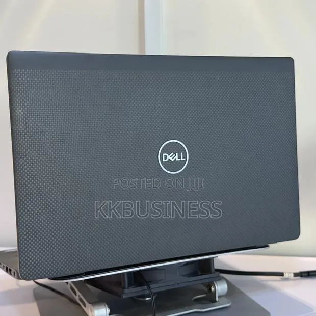 New Laptop Dell Latitude 7420 16GB Intel Core i5 SSD 256GB · Photo 1