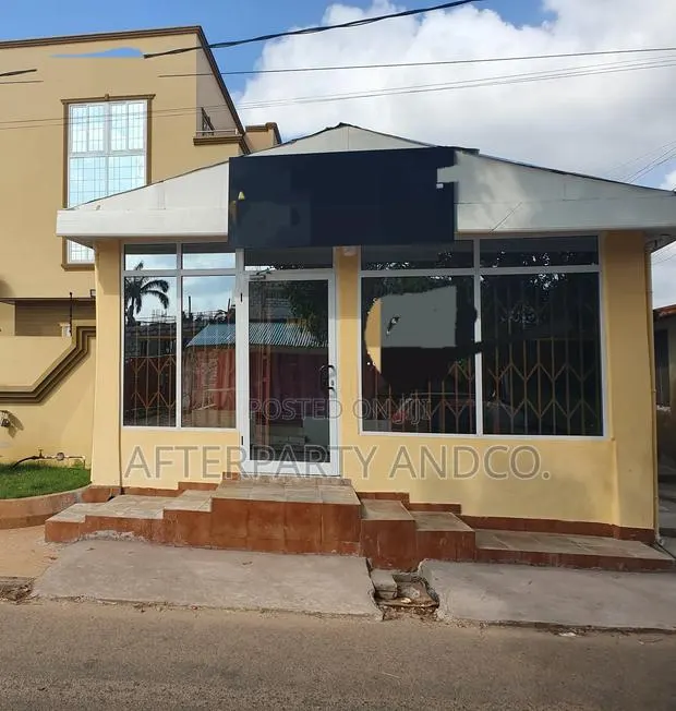 Unfurnished Office Space / Shop Available for Rent · Photo 1