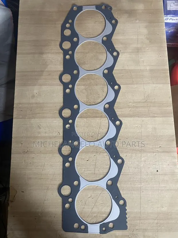 Metal Gasket Toyota Landcruiser 1HZ V6 · Photo 1