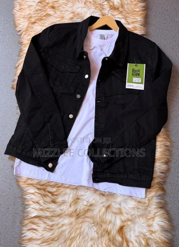 Jeans Jacket Available in M-3xl · Photo 1