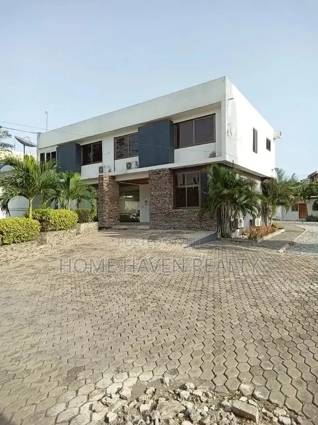 6bdrm House in Airport Residentials for rent · Photo 1