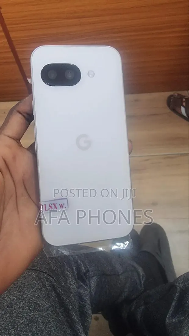 New Google Pixel 9a 128 GB Silver · Photo 1