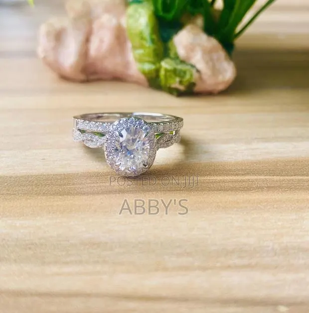 Sterling 925 Moissanite Diamond Wedding Ring · Photo 1