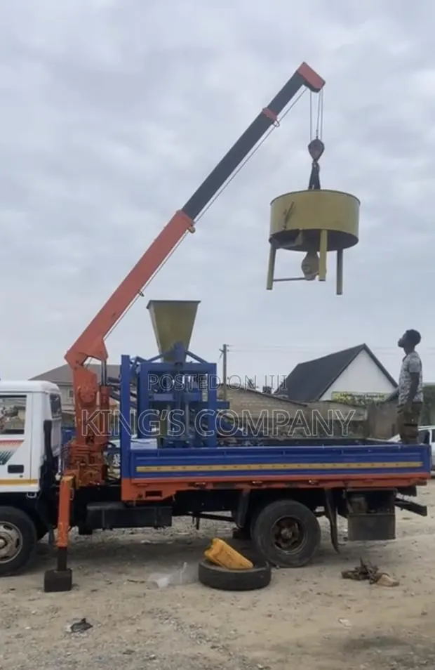 Self Loader Crane · Photo 1