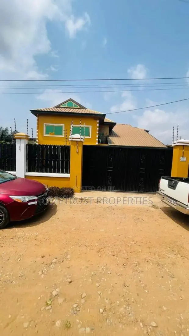 6bdrm House in Hometrust Properties, Housing Down for sale · Photo 1