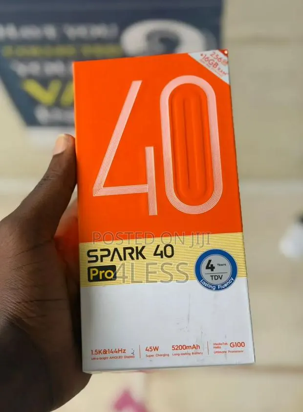 New Tecno Spark 40 Pro 256 GB Black · Photo 1