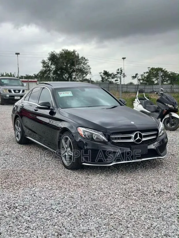 Mercedes-Benz C400 2016 Black · Photo 1