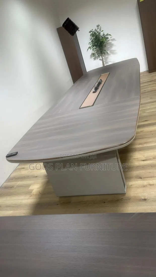 14 Seater Conference Table · Photo 1