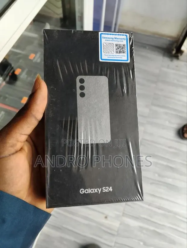 New Samsung Galaxy S24 128 GB Black · Photo 1