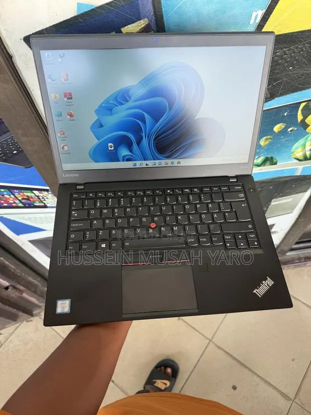 Laptop Lenovo ThinkPad T460s 8GB Intel Core i7 SSD 256GB · Photo 1