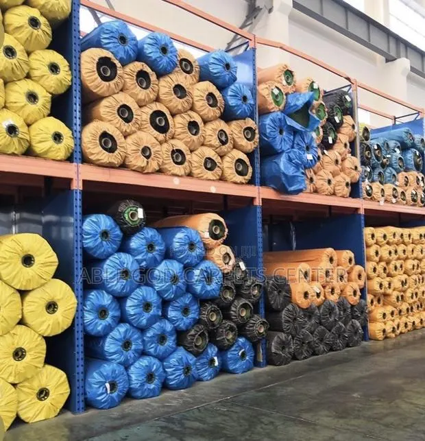 Full Roll of Artificial Green Grass · Photo 1
