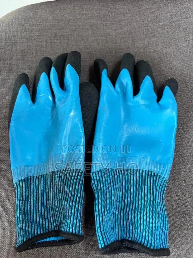 Foam Coated Hand Glove · Photo 1