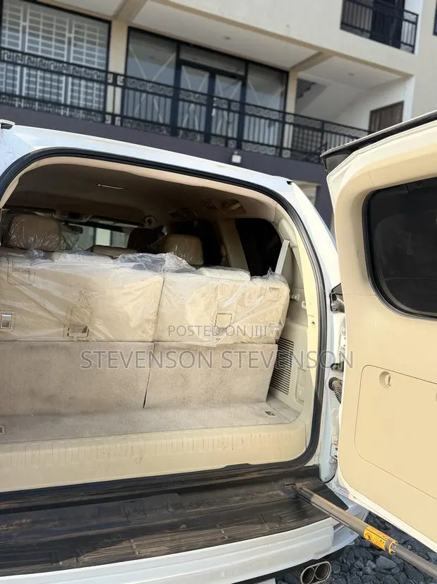 Toyota Land Cruiser Prado 3.0 D-4D (190 Hp) 7 seats 2014 White · Photo 1