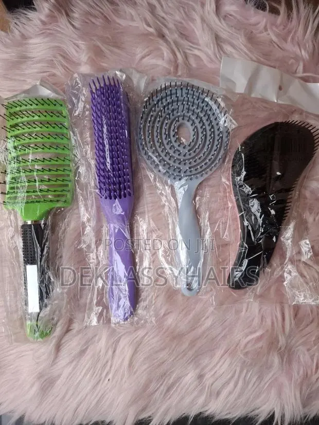 Wig Brushes · Photo 1