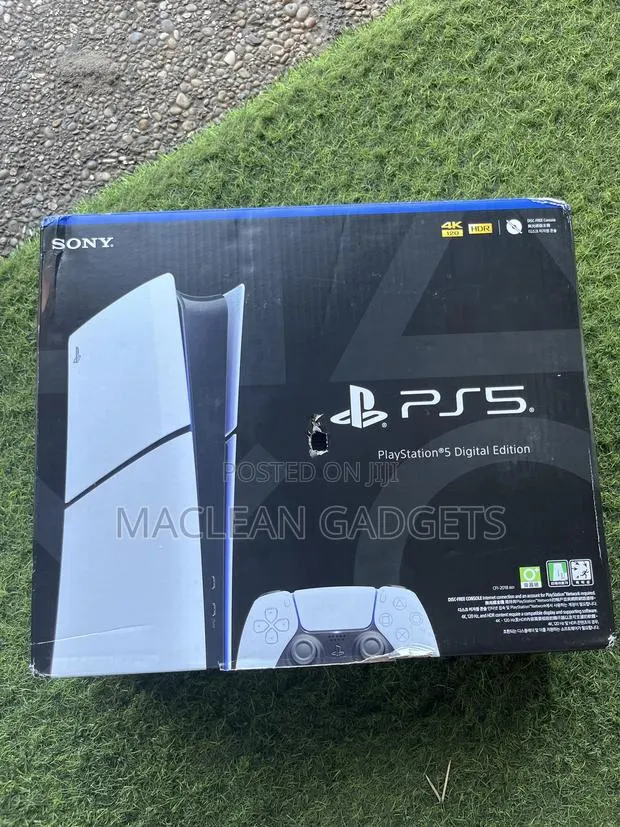 Sony Playstation 5 · Photo 1