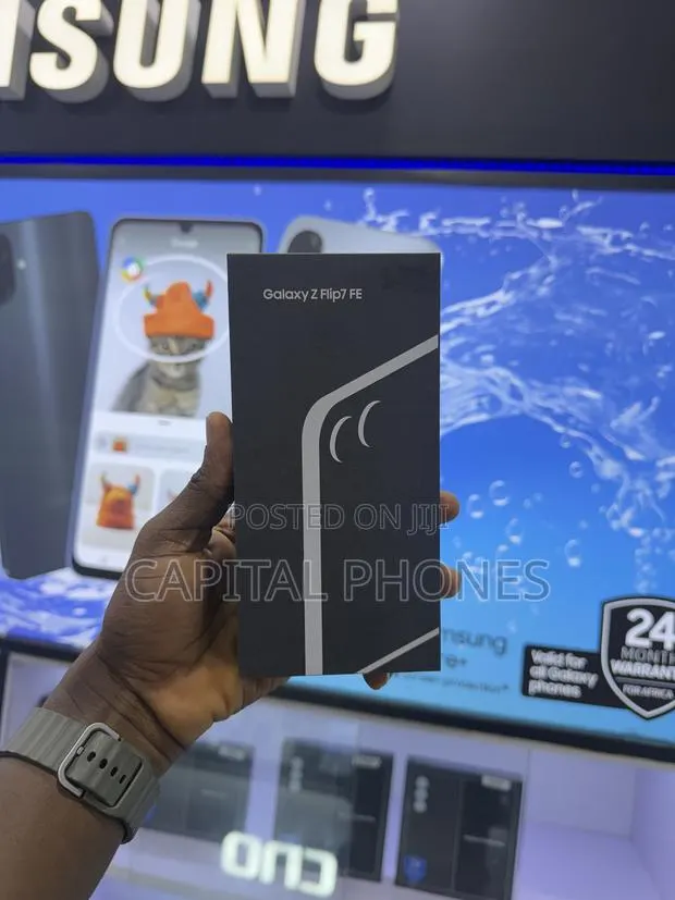 New Samsung Galaxy Z Flip7 FE 5G 256 GB · Photo 1
