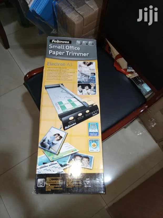 Paper Trimmer · Photo 1