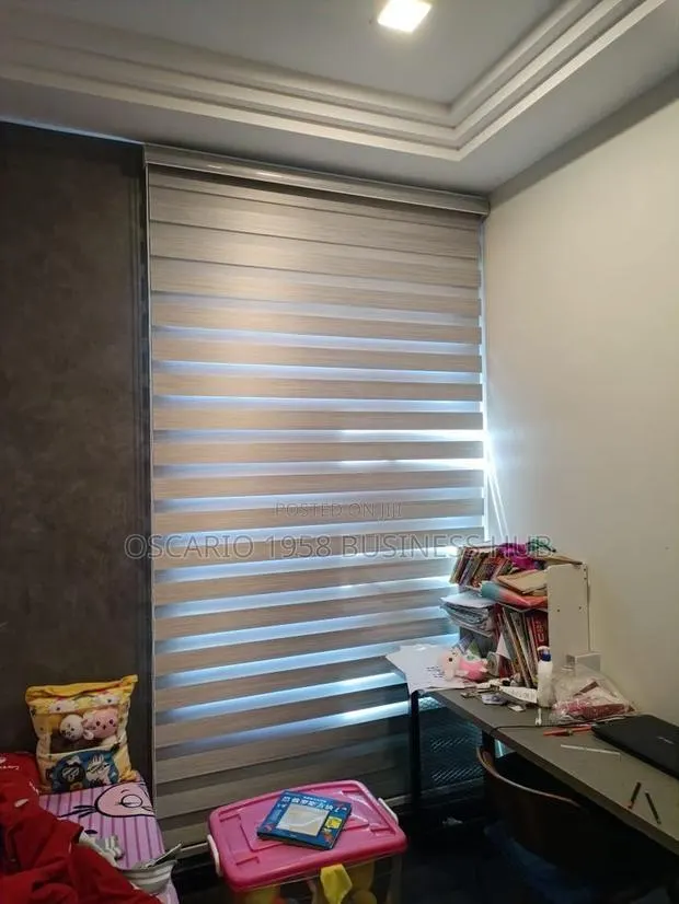 Charming Window Curtain Blinds · Photo 1