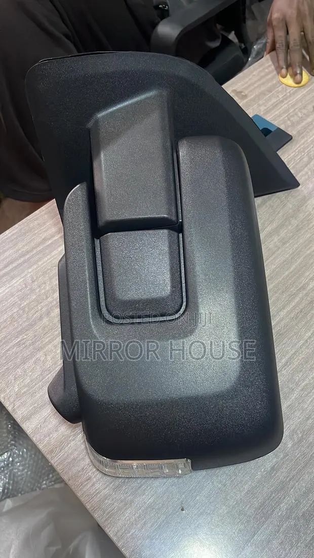 Ford F150 2021-2025 Side Mirror With Camera · Photo 1